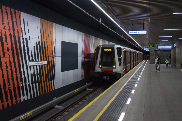 Pociąg Siemens Inspiro linii M2 metra w Warszawie