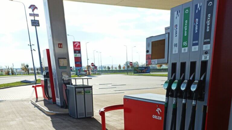 Dystrybutor paliwa ORLEN na MOP Jawor Zachód przy drodze S3